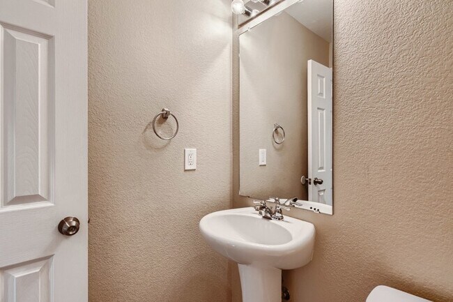 Building Photo - 3830 Blackwood Ln