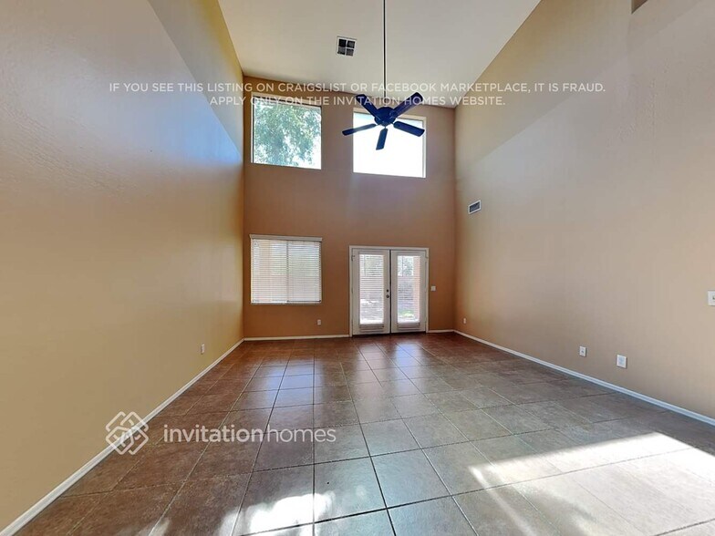 Building Photo - 1441 E Thornton Ave