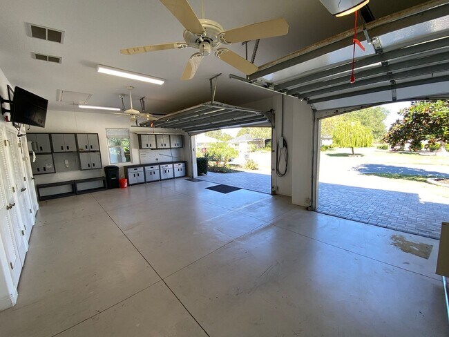 Building Photo - Spectacular and Luxurious Turnkey ANNUAL Lease in The Village of Bridgeport