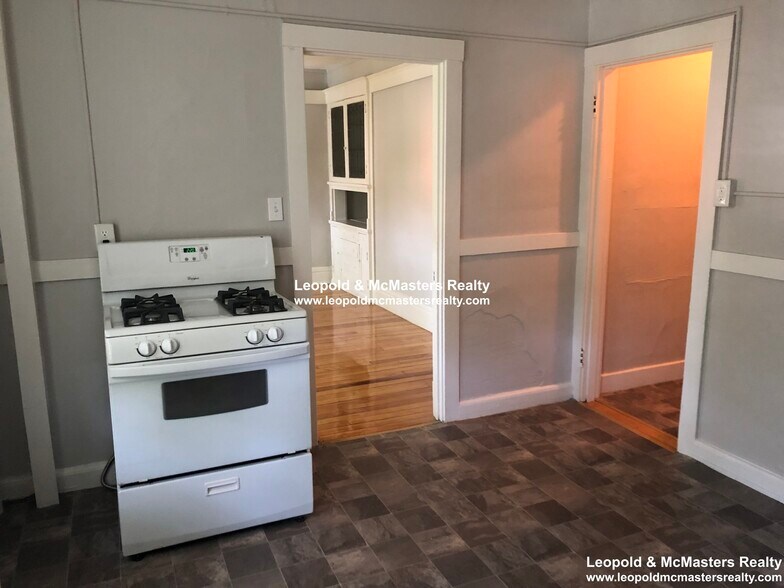 Building Photo - 226 South St