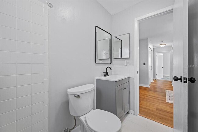 Building Photo - 1411 39th Ave N