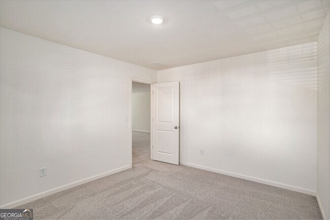 Building Photo - 7650 Saffron Ave