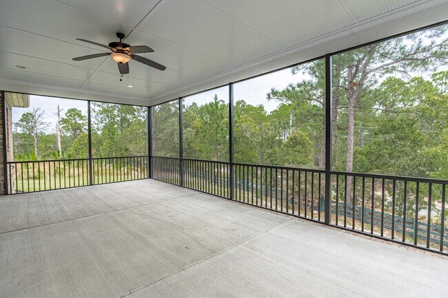 Building Photo - 213 Yellow Jasmine Dr