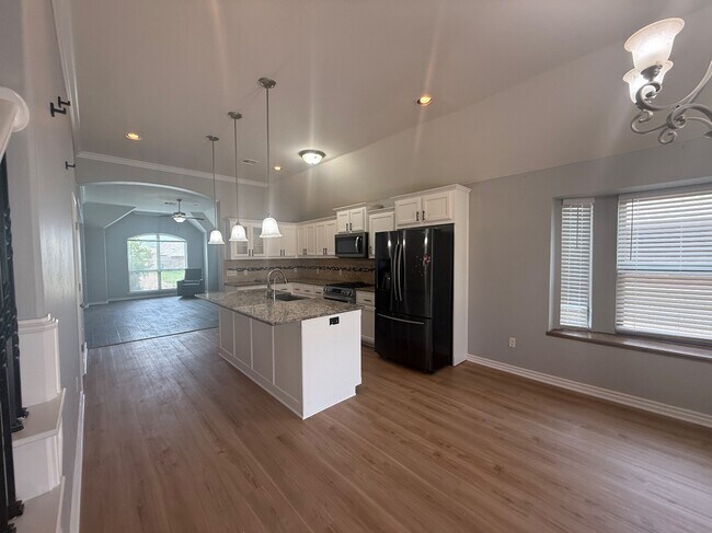 Building Photo - 6605 NW 158th St