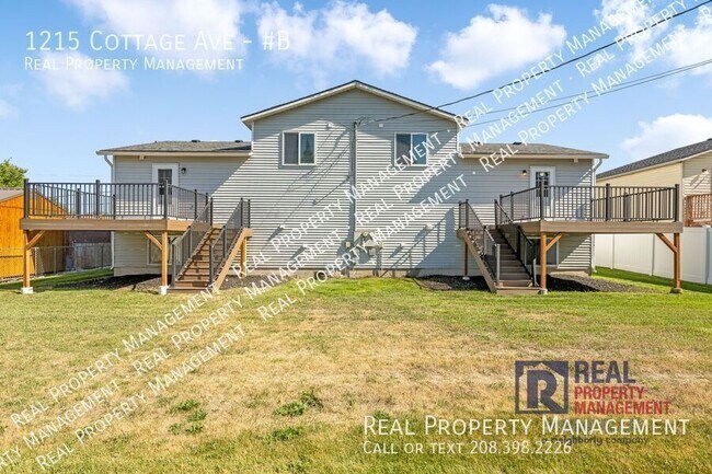 Building Photo - 1215 Cottage Ave