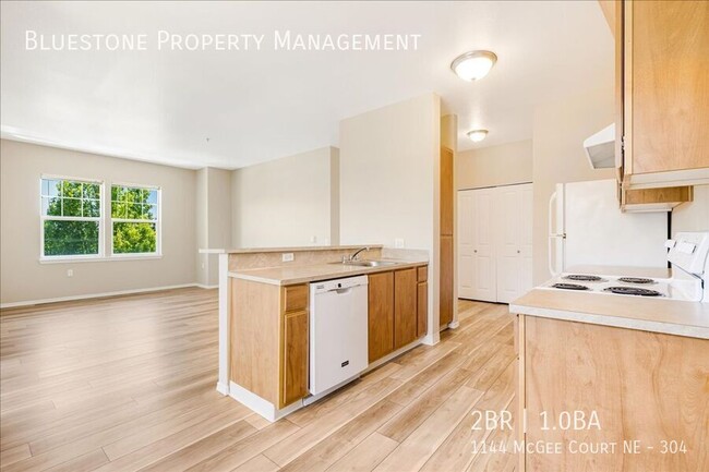 Building Photo - 1144 Mcgee Ct NE