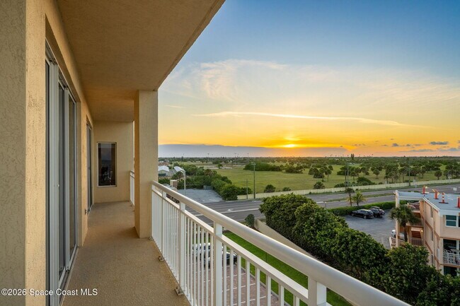 Building Photo - 1025 Jimmy Buffett Mem Hwy