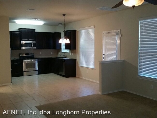 Building Photo - 3 br, 2.5 bath House - 4907 Old Homestead St