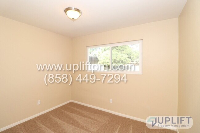 Building Photo - 444 Foussat Rd