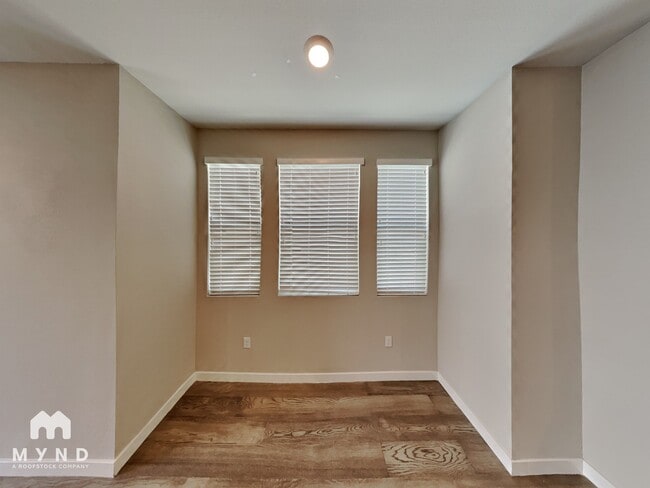 Building Photo - 1502 Cherry Cir