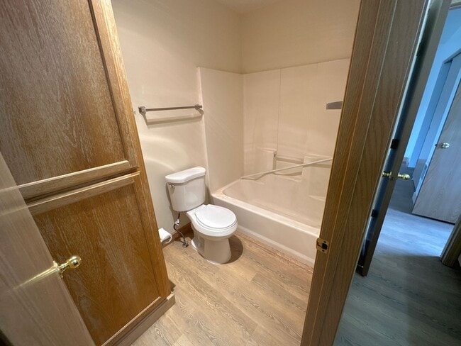 Building Photo - tuc142