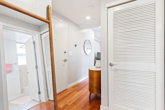 Building Photo - 2535 13th St NW