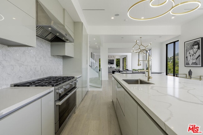 Building Photo - 7567 Hermes Dr