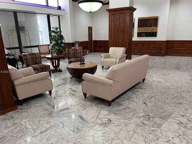 Building Photo - 3505 S Ocean Dr