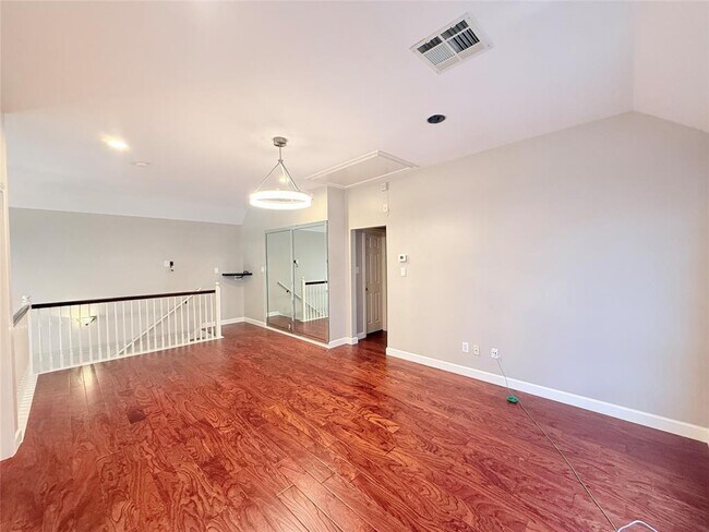 Building Photo - 6018 Gablestone Ln