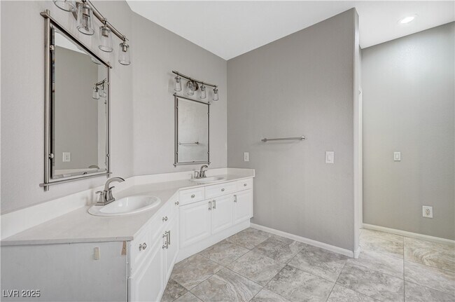 Building Photo - 57 Voltaire Ave