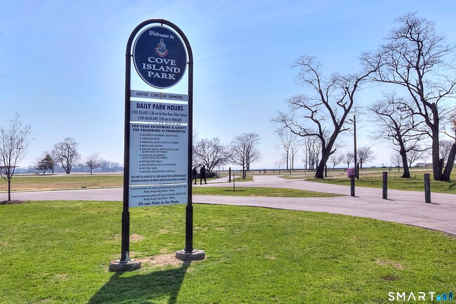 Building Photo - 638 Cove Rd