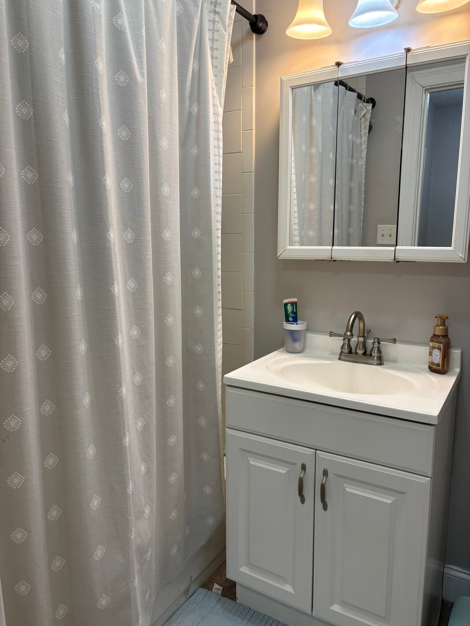 Building Photo - 23 Saint Lukes Rd