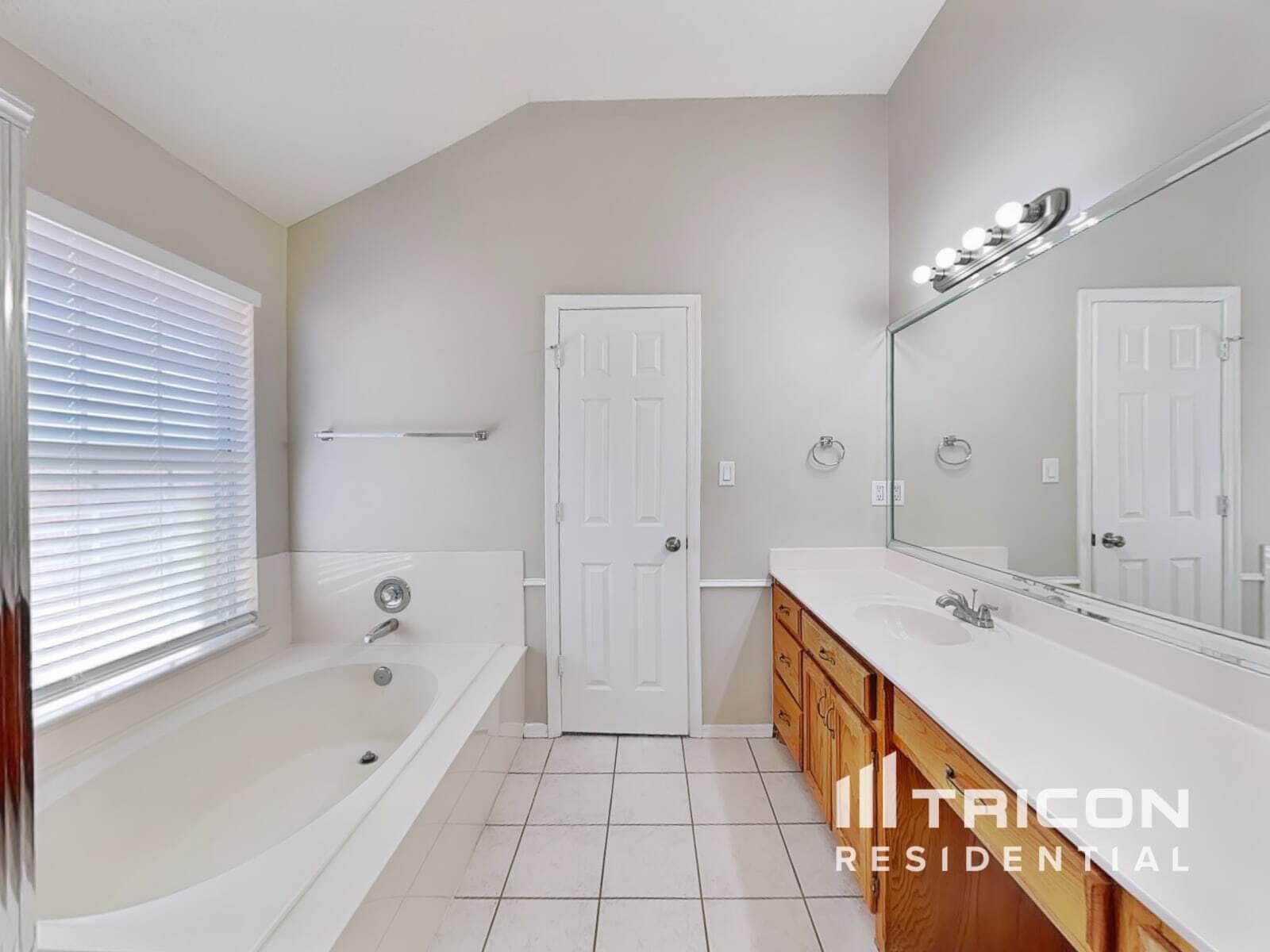 Building Photo - 8427 Rio Verde Pl NW