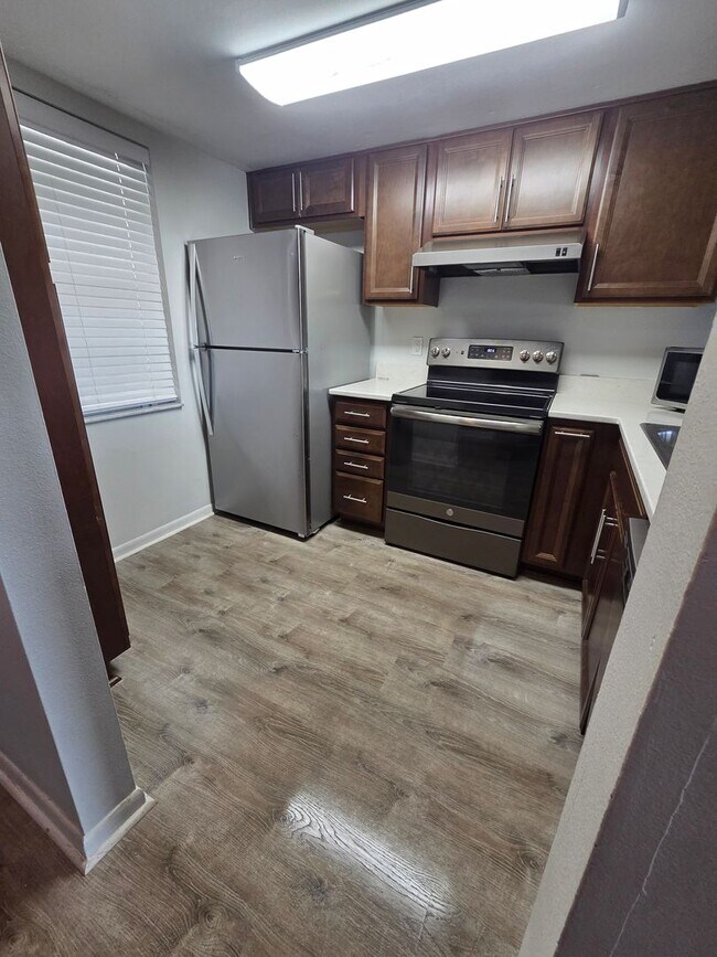 Building Photo - 5001 Bordeaux Village Pl