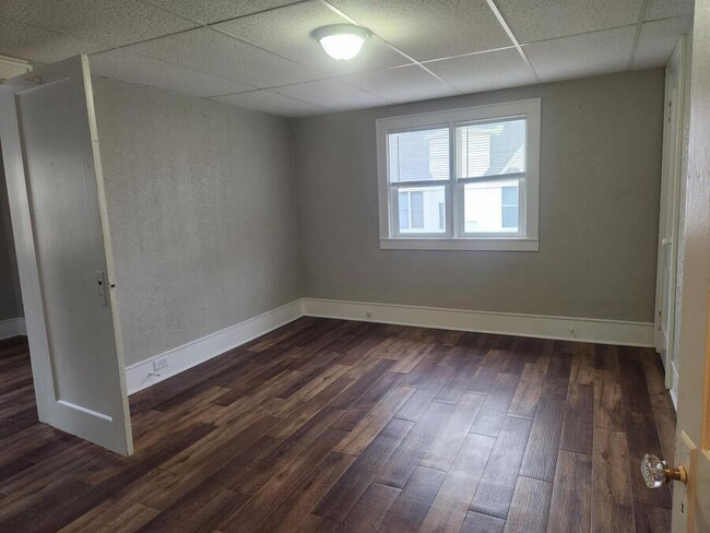 Building Photo - 200 Gold Ave NW