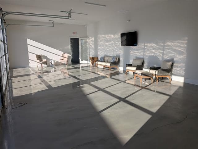 Building Photo - 14004 Gaskin St