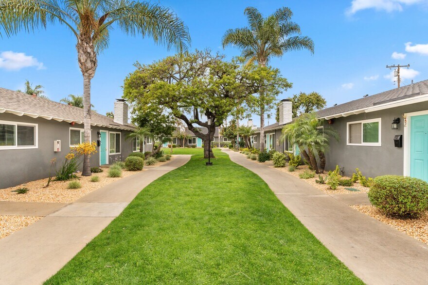 Building Photo - Washington Place Apartment Homes
