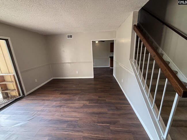 Building Photo - 209 Timber Ct