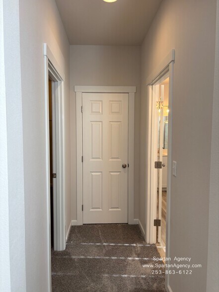 Building Photo - 15017 Tyee Dr E