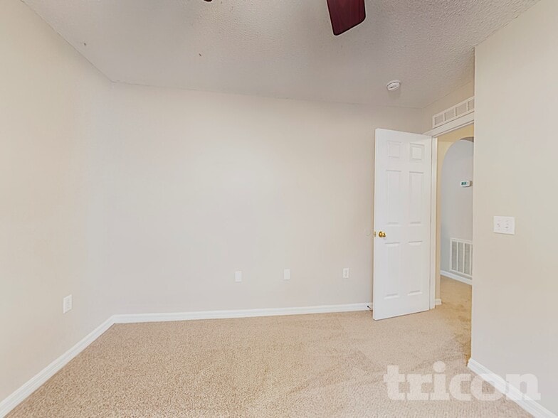 Building Photo - 13822 Gentle Woods Ave