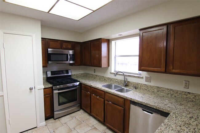 Building Photo - 3118 Settlers Way Blvd