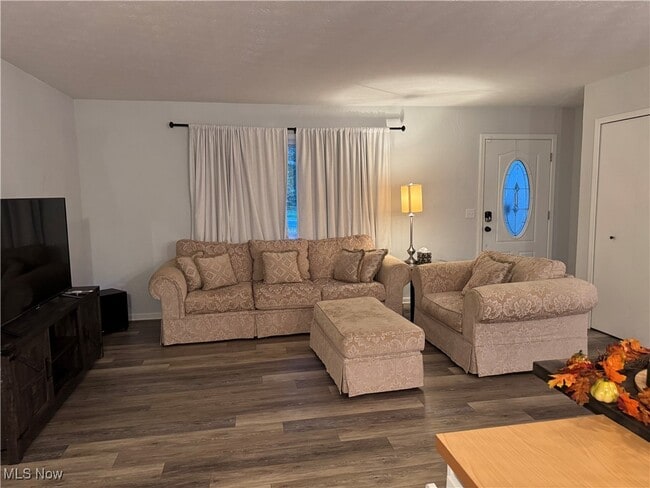 Building Photo - 2713 Smith Rd