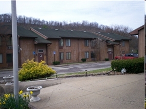 Primary Photo - Weston Common Apartments