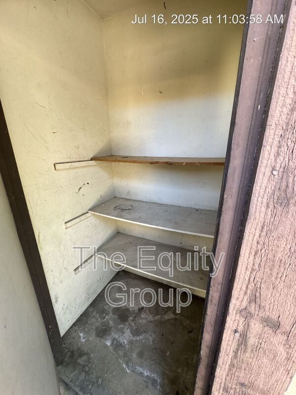 Building Photo - 3533 S County Center Dr