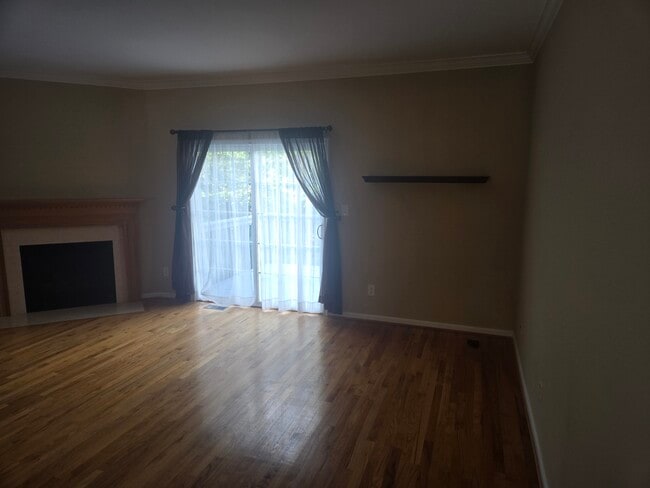 Building Photo - 123 Pumpkin Patch Ln