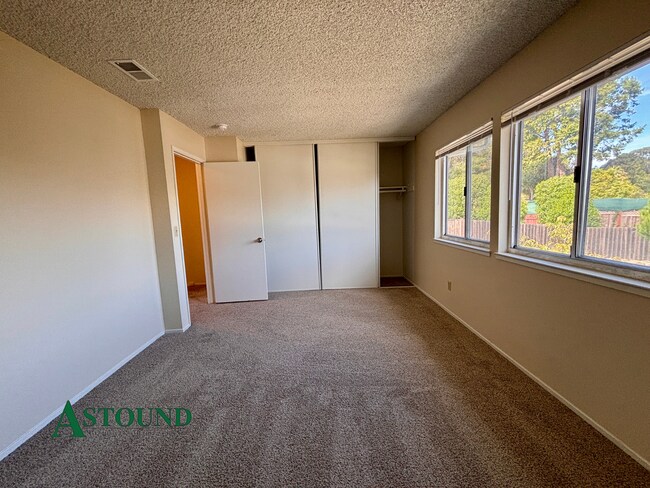Building Photo - 1206 Marionola Way