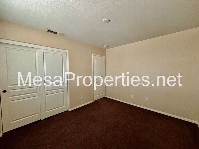 Building Photo - 16677 Desert Lily St