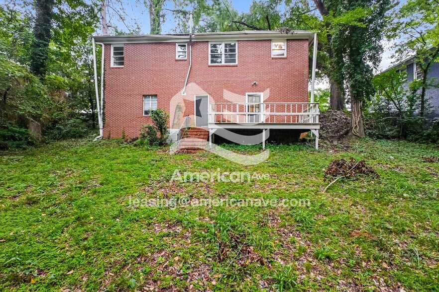 Building Photo - 1570 Engle Dr