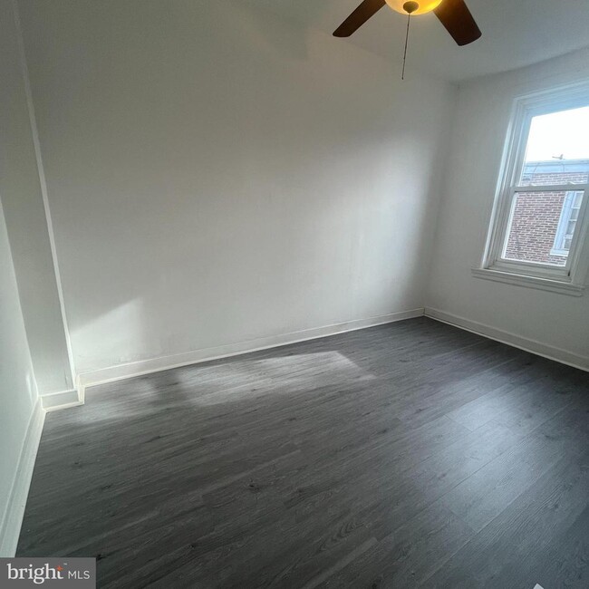 Building Photo - 5928 Chancellor St