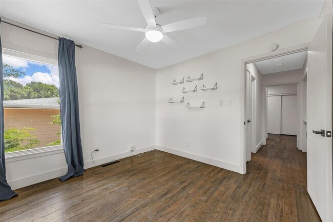 Building Photo - 3936 Piedmont Rd