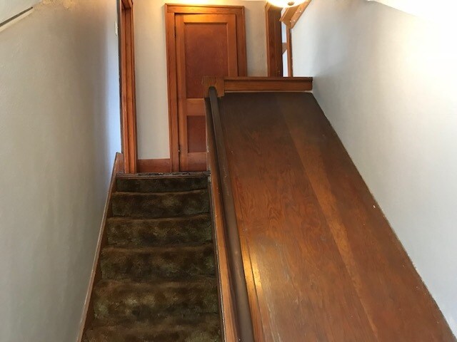 Building Photo - 302 Melrose Ct