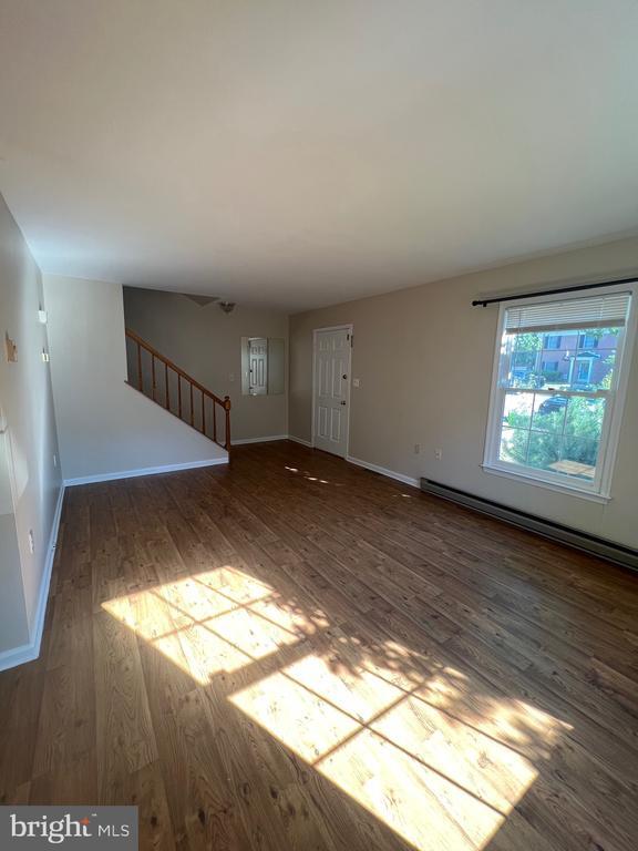 Building Photo - 34 Standish Ct