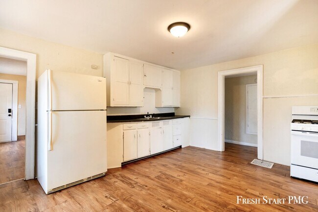 Building Photo - 177 McLaughlin Ave