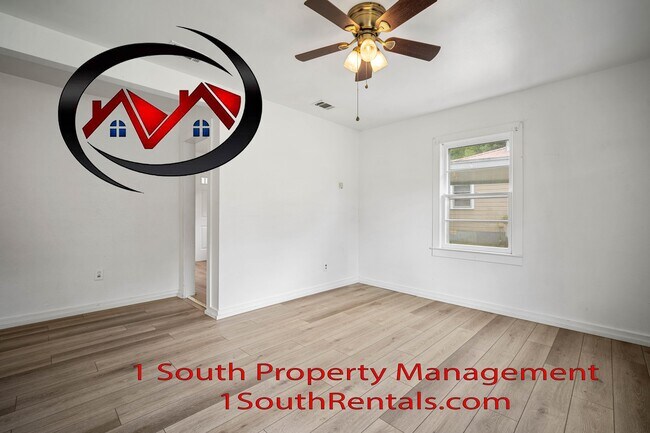 Building Photo - 7055 Langdon Dr