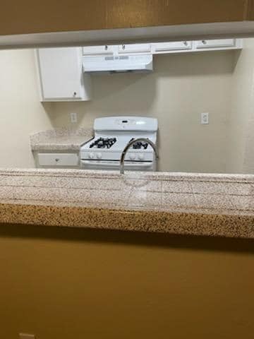 Interior Photo - 808 W Anaheim St