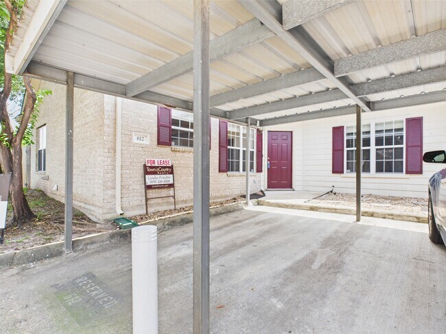 Building Photo - 612 Townplace Dr