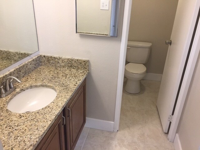 Building Photo - Breathtaking Mountain Views from the 10th ...