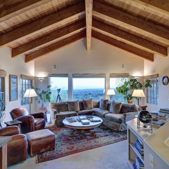 Building Photo - 3756 Foothill Rd