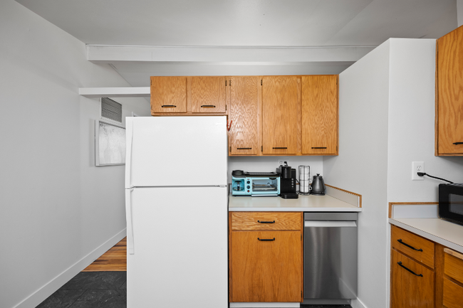 Building Photo - 943 N 7th St