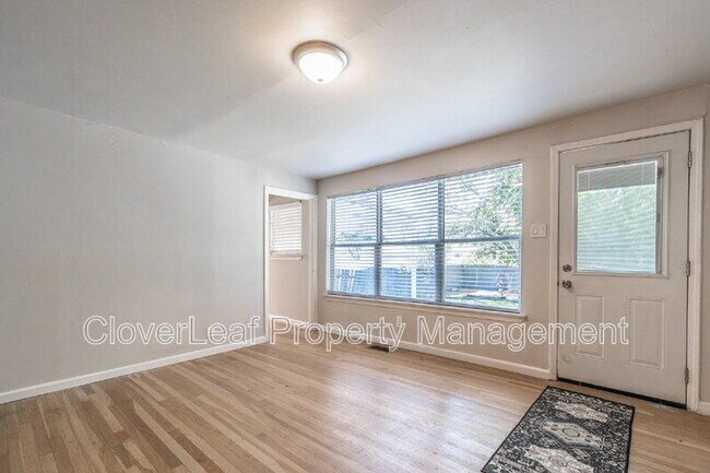 Building Photo - 210 Harwood Dr